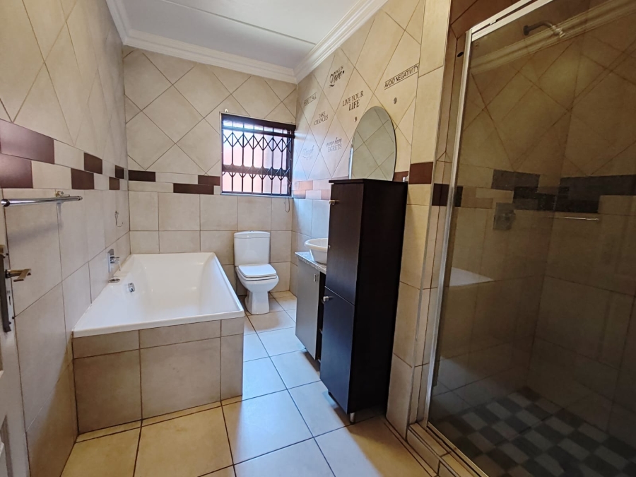 2 Bedroom Property for Sale in Die Bult North West